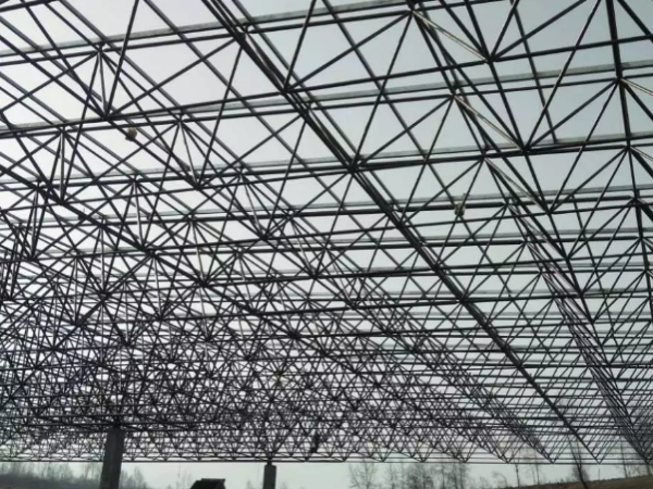 南充螺栓球网架